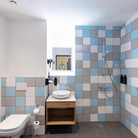Candlewood Berlin Airport By Ihg Hotell Schönefeld