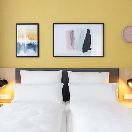 Candlewood Berlin Airport By Ihg Hotell 3*