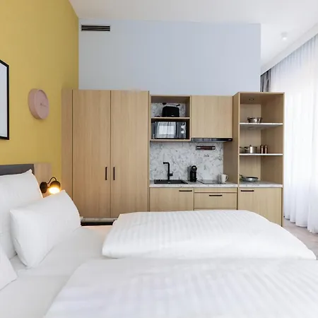 Hotell Candlewood Berlin Airport By Ihg 3*