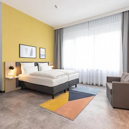 Candlewood Berlin Airport By Ihg Hotell Schönefeld