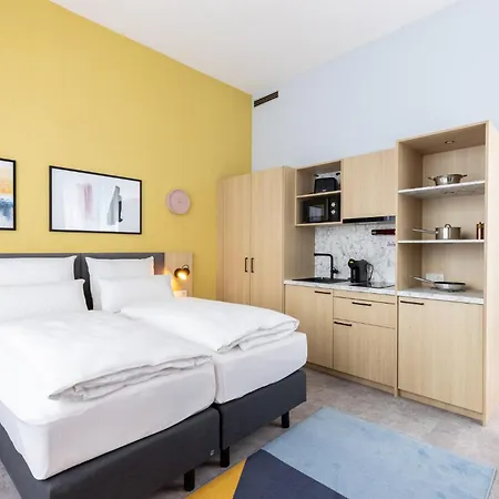 Candlewood Berlin Airport By Ihg 3*