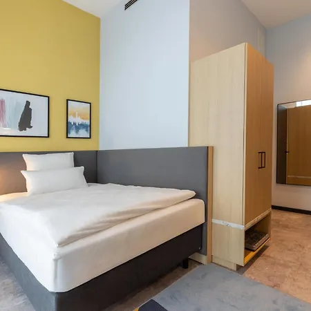 Hotel Candlewood Berlin Airport By Ihg 3*