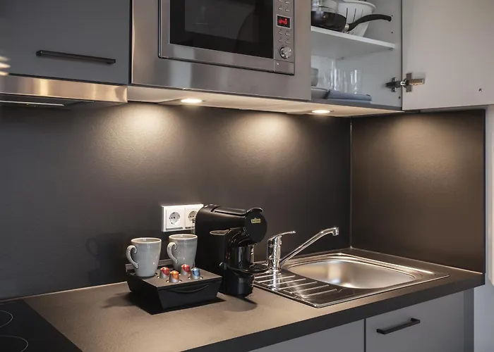 فندق Candlewood Berlin Airport By Ihg *