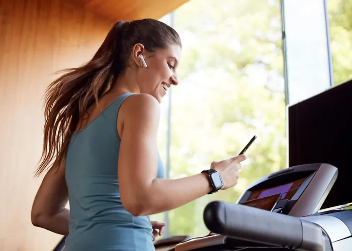 Candlewood Berlin Airport By Ihg * شونيفيلد